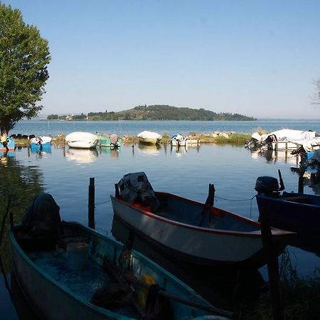 ホテル Ali Sul Lago サン・フェリチャーノ エクステリア 写真